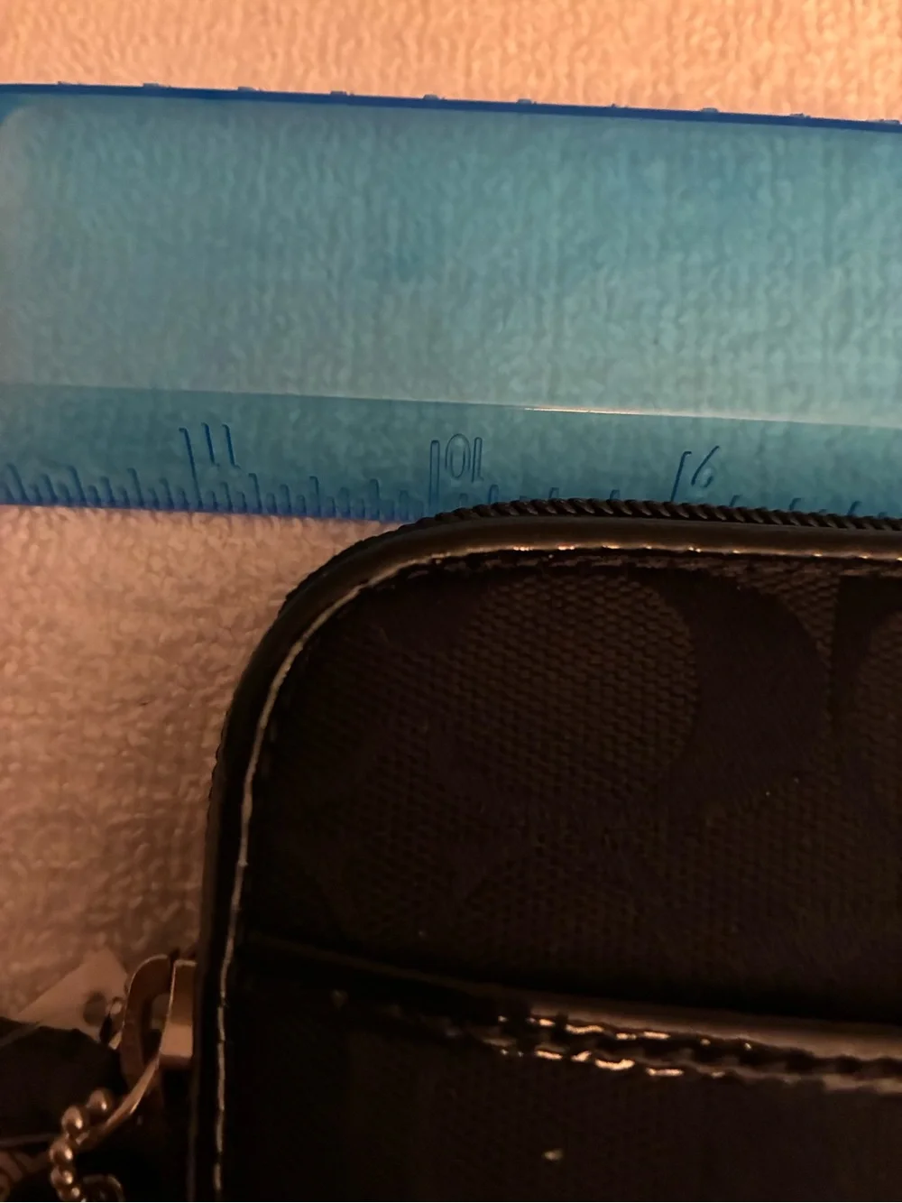 Coach nwt compact